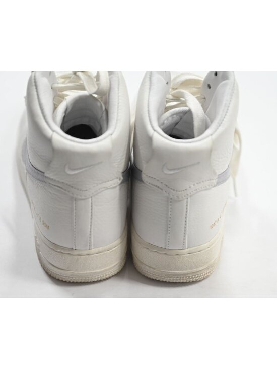 Athletic_Shoes